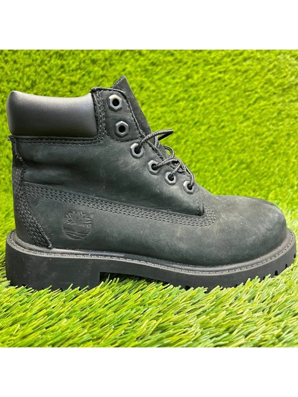Timberland 6-Inch Premium Boys Size 13C Black Outdoor Waterproof Nubuck Boots